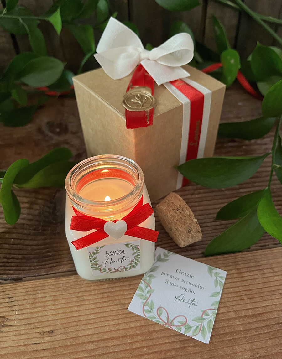 Candela Laurea Shabby – Bomboniera profumata in cera di soia - immagine 3