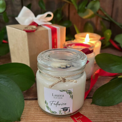 Candela Laurea Pure – Bomboniera profumata in cera di soia